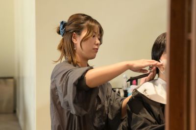 美容師／スタイリスト
